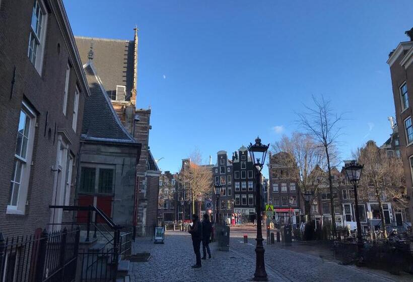 تختخواب و صبحانه Casa Canna