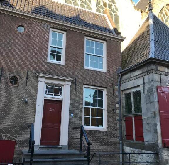 تختخواب و صبحانه Casa Canna