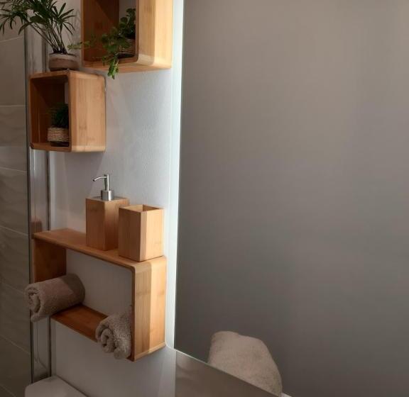 צימר La Casita Sérignanaise