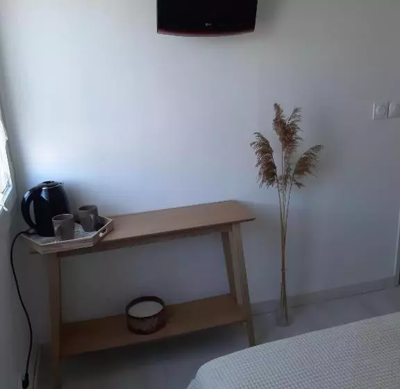 ベッドアンドブレックファースト La Casita Sérignanaise