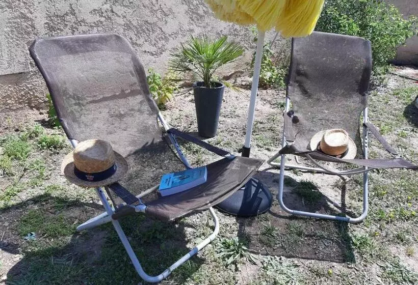 ベッドアンドブレックファースト La Casita Sérignanaise