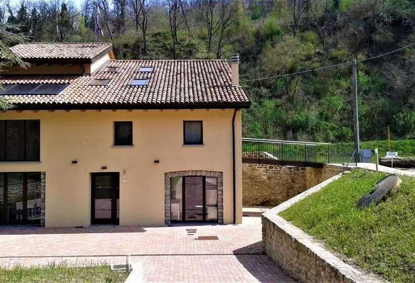 Aamiaismajoitus (B&B) Le Camere Del  Mulino Del Grillo