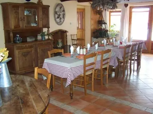 Aamiaismajoitus (B&B) Le Gîte De L Ourserie