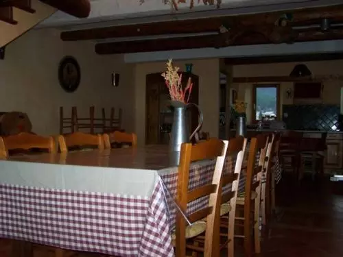 Aamiaismajoitus (B&B) Le Gîte De L Ourserie