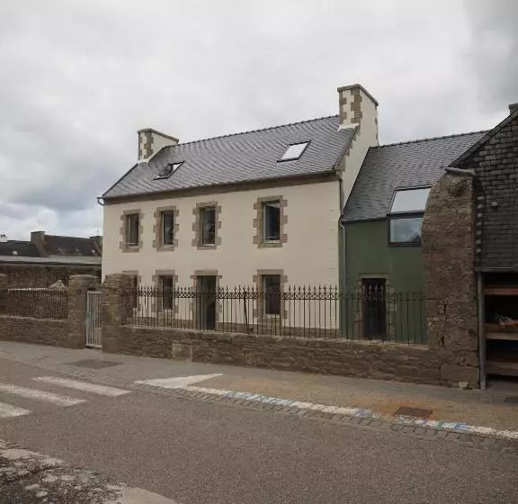 Aamiaismajoitus (B&B) Les Pingouins Du Puits