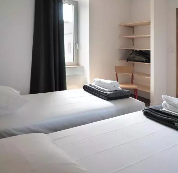 Aamiaismajoitus (B&B) Les Pingouins Du Puits