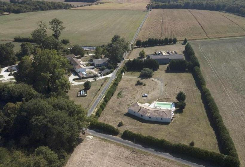 Bed and Breakfast Les Roses Trémières