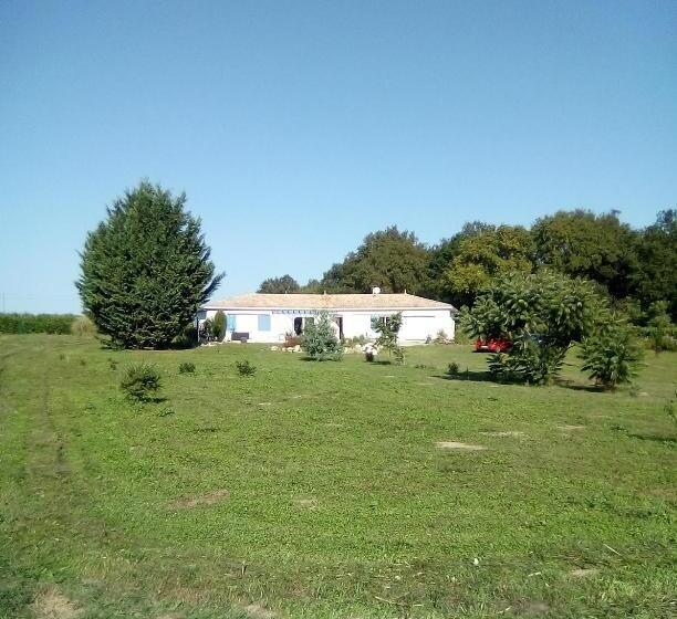 Bed and Breakfast Les Roses Trémières