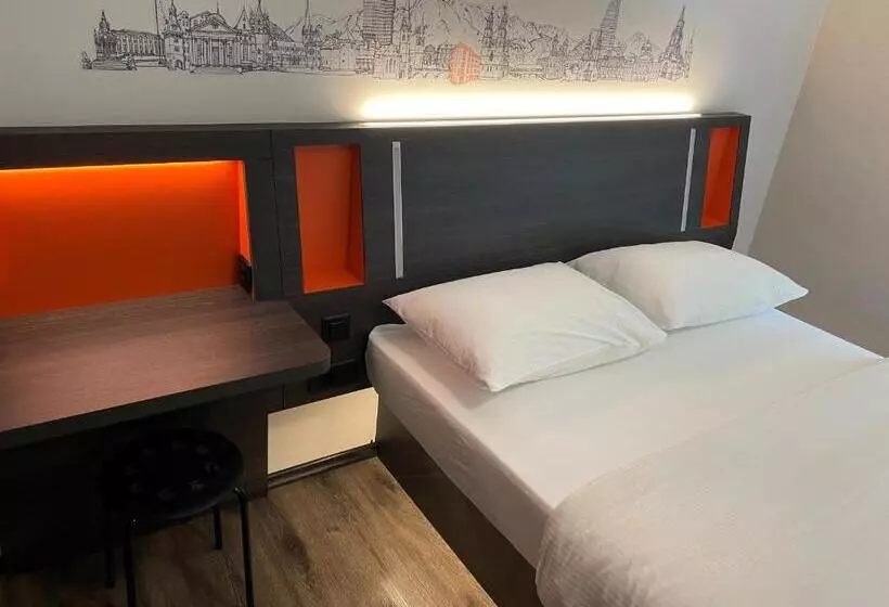 Easyhotel Zürich Main Station