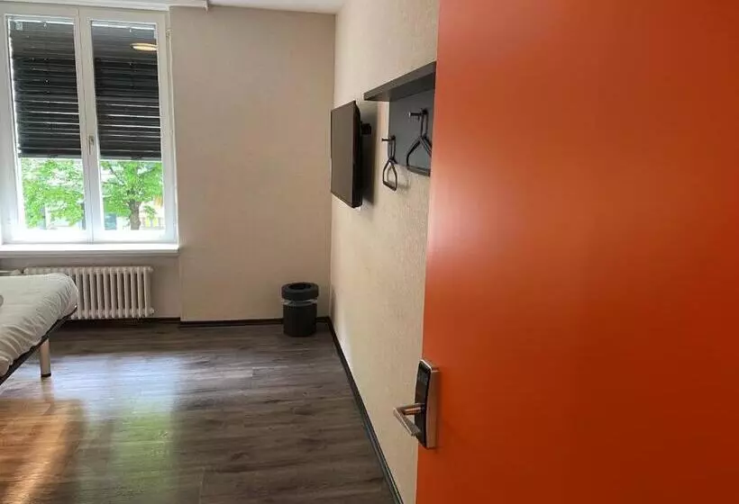 Easyhotel Zürich Main Station