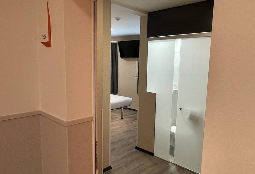 Easyhotel Zürich Main Station