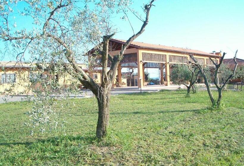בית מלון כפרי Agriturismo Il Borghetto