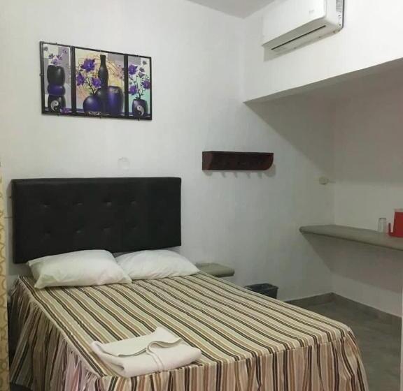 ホテル Maria Eugenia