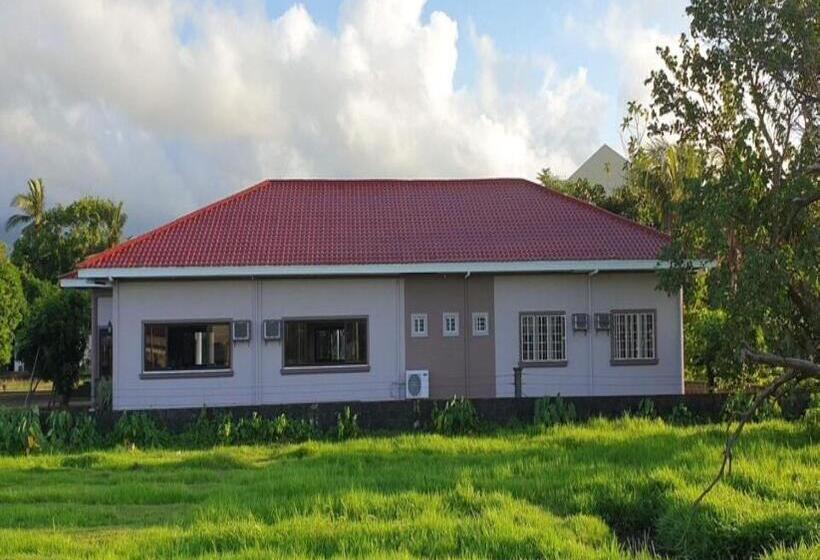 Hotelli Oyo 1079 Mayon View Garden Apartelle Sa Bukid