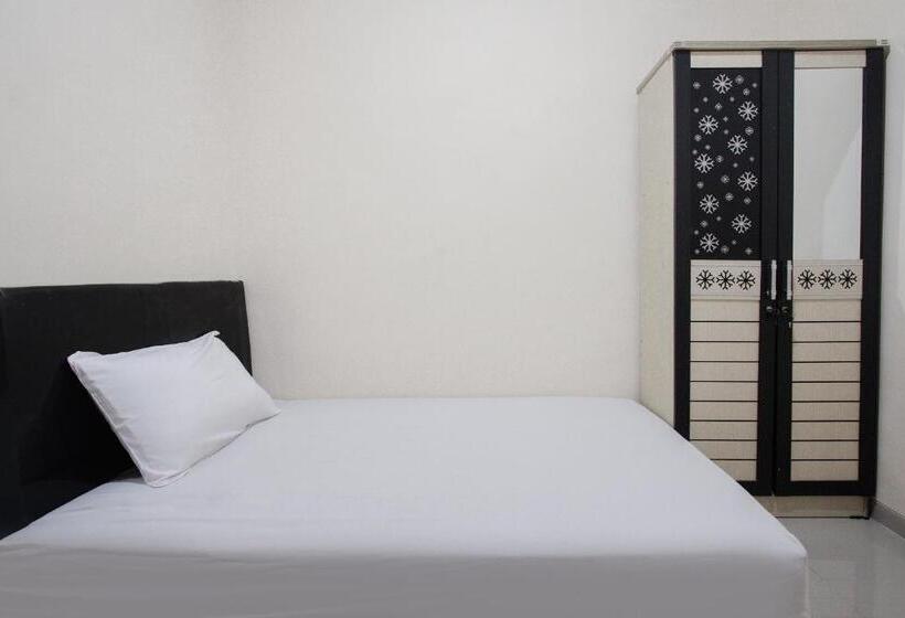 Hotel Oyo Life 3531 Wisma Eka