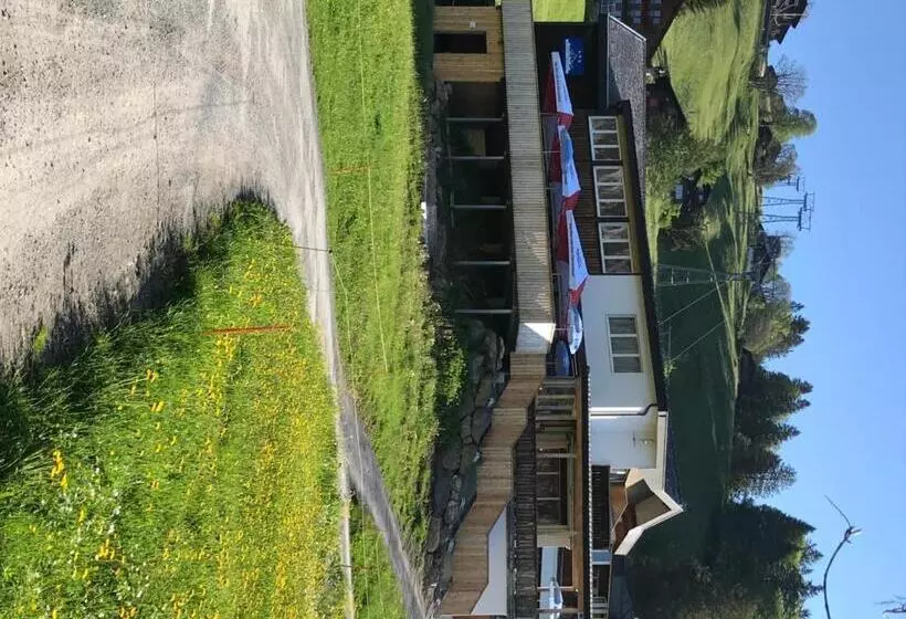 Hotelli Restaurant Cristal