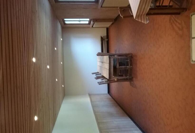 Отель Restaurant Les Rosieres