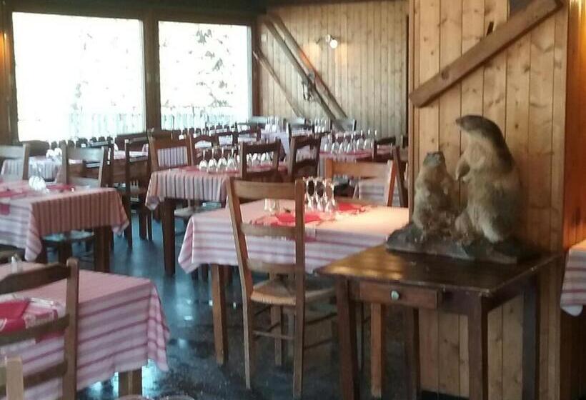 Отель Restaurant Les Rosieres