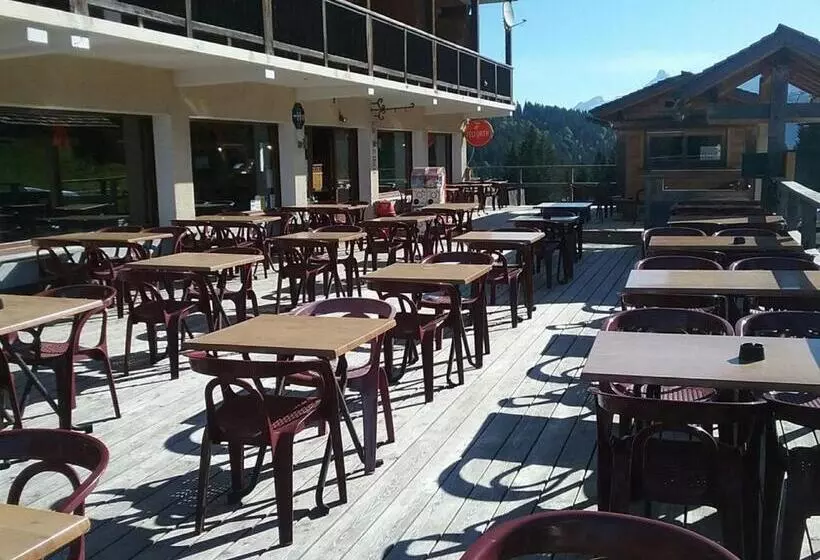 Hotelli Restaurant Les Rosieres