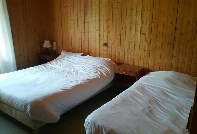 Отель Restaurant Les Rosieres