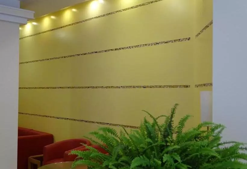 ホテル Royal