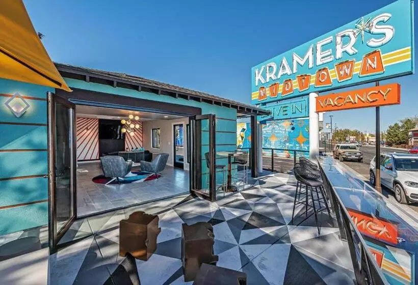 هتل Walkable Wonder Midtown Studio Near Downtown Gems