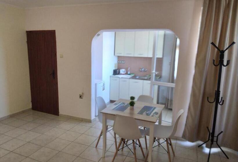 Пансион къща за гости семейство маврови