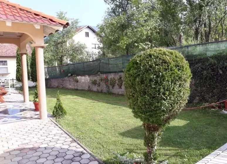 پانسیون Apartments Tutto Bene