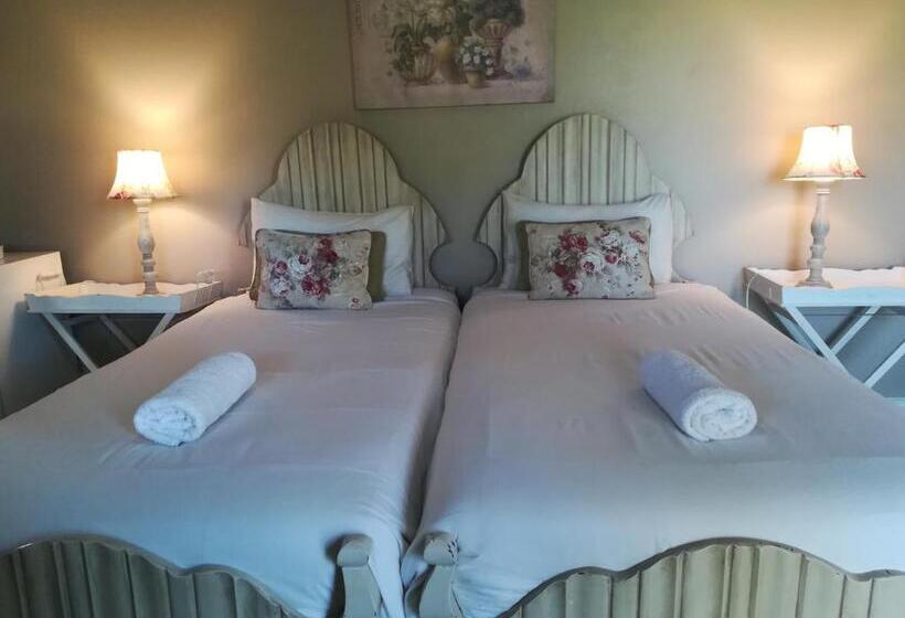 بنسيون Avoca River Cabins