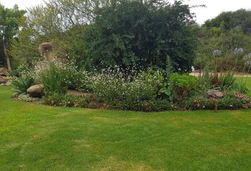 بنسيون Avoca River Cabins