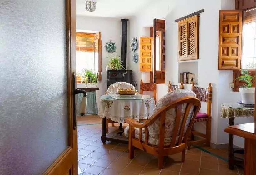 پانسیون Oripando Private Rooms