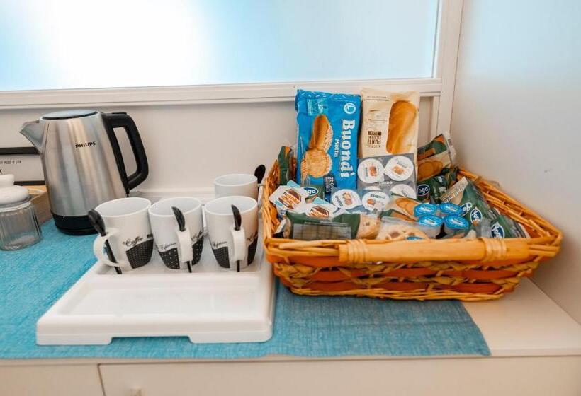 Пансион Room In Guest Room   Luxury Room La Mandorla