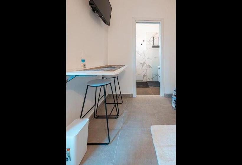 Пансион Room In Guest Room   Luxury Room La Mandorla