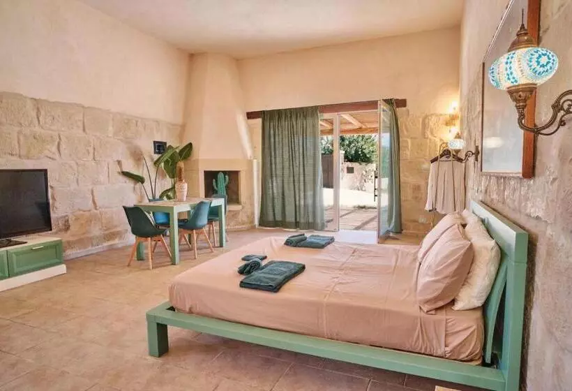 Majatalo Salento In Villa Petruse