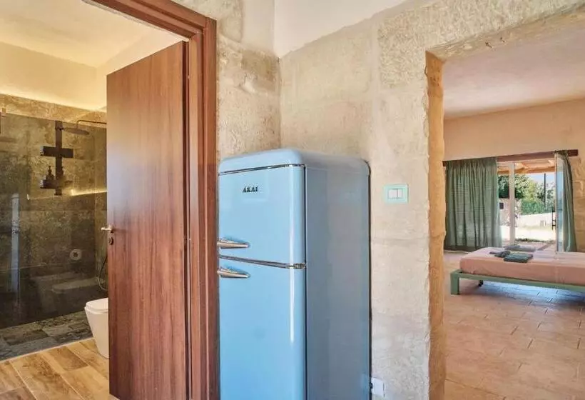 Majatalo Salento In Villa Petruse
