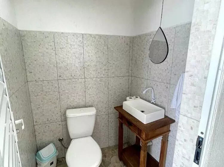 Retkeilymaja Bene Beach   Pousada Guarujá