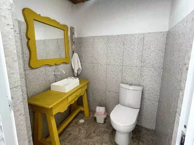 Retkeilymaja Bene Beach   Pousada Guarujá