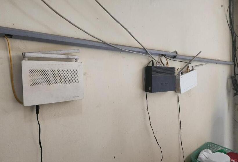 בית מלון כפרי Oyo 93869 Regina Homestay Syariah