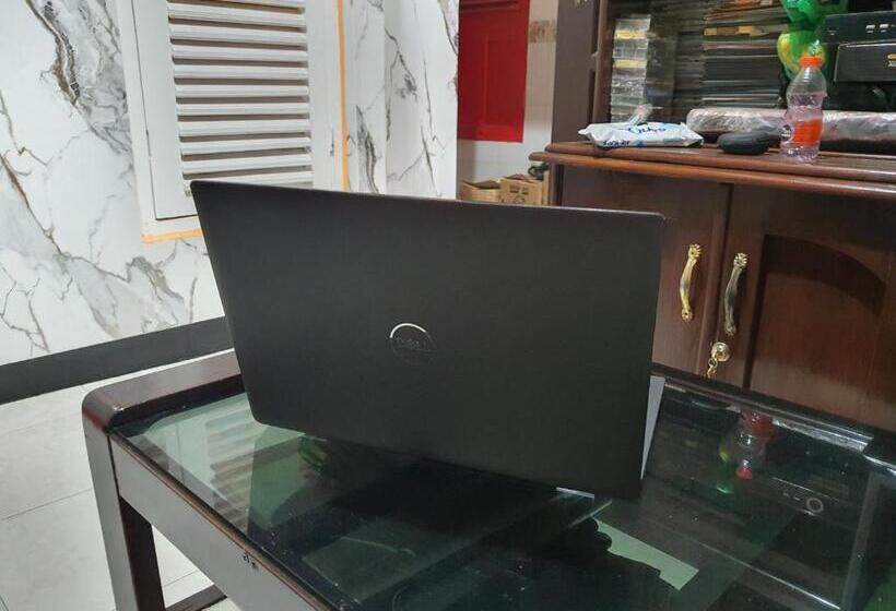 בית מלון כפרי Oyo 93869 Regina Homestay Syariah