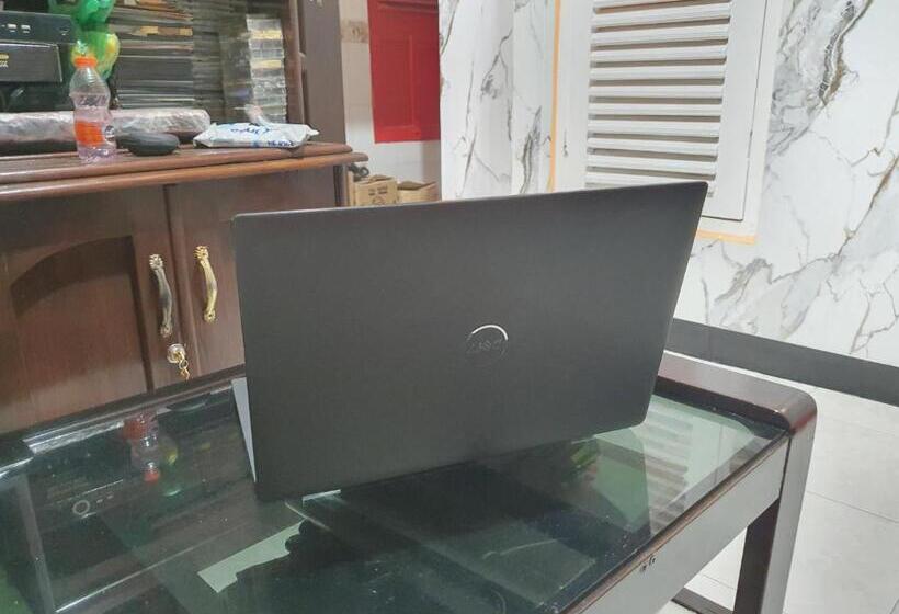 בית מלון כפרי Oyo 93869 Regina Homestay Syariah