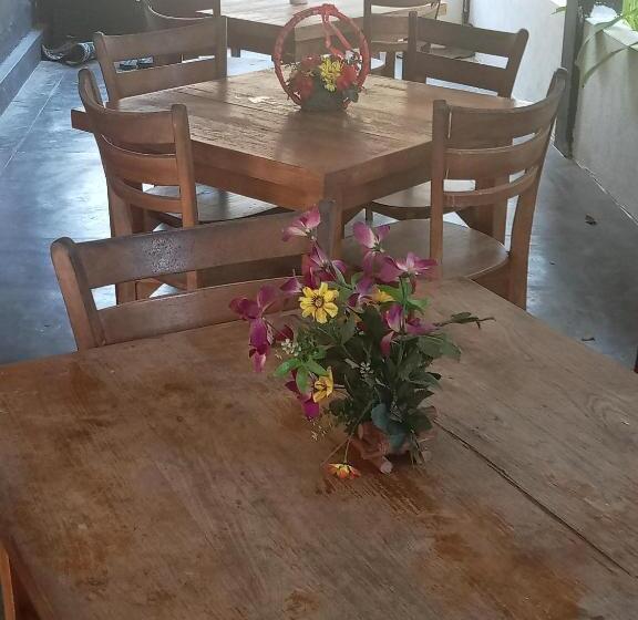 Negombo Royal Villa By Hotel Oviniru