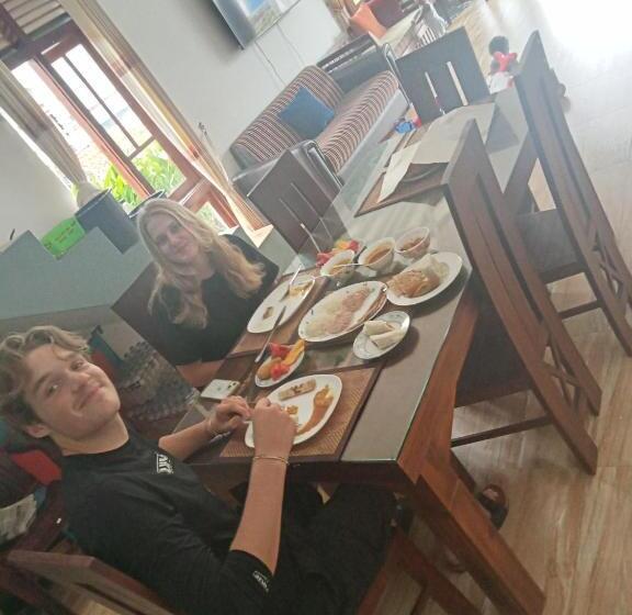 Negombo Royal Villa By Hotel Oviniru