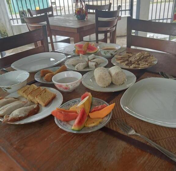 Negombo Royal Villa By Hotel Oviniru