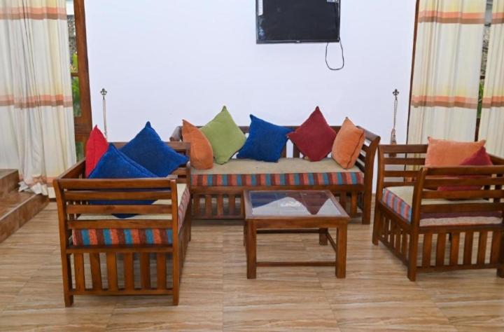 Negombo Royal Villa By Hotel Oviniru