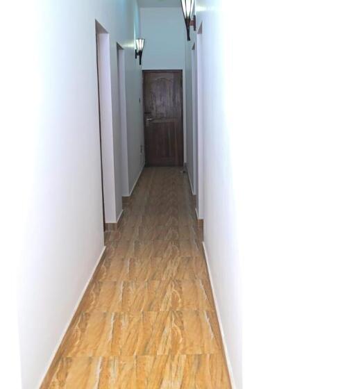 Negombo Royal Villa By Hotel Oviniru