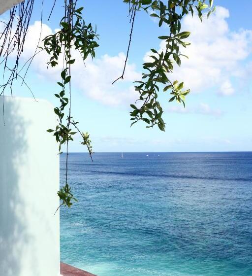 Пансион Bale Bingin Beachfront Stay