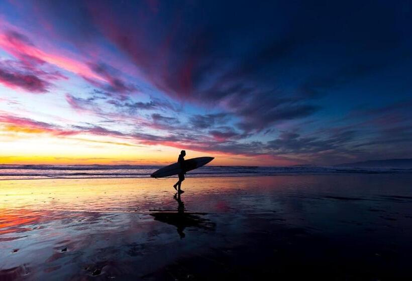 Пансион Bale Bingin Beachfront Stay