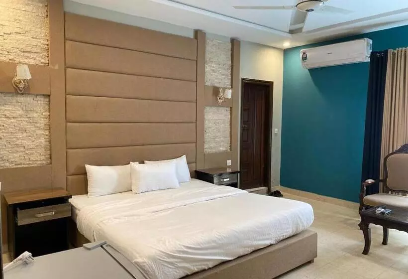 پانسیون Rehmat Residency Guest House
