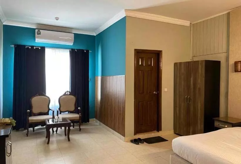 پانسیون Rehmat Residency Guest House