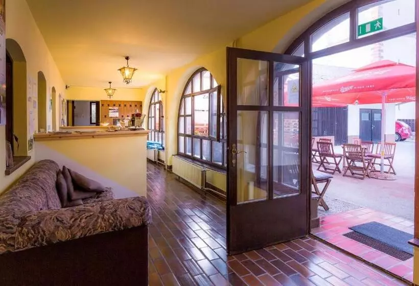 1a Adventure Hostel